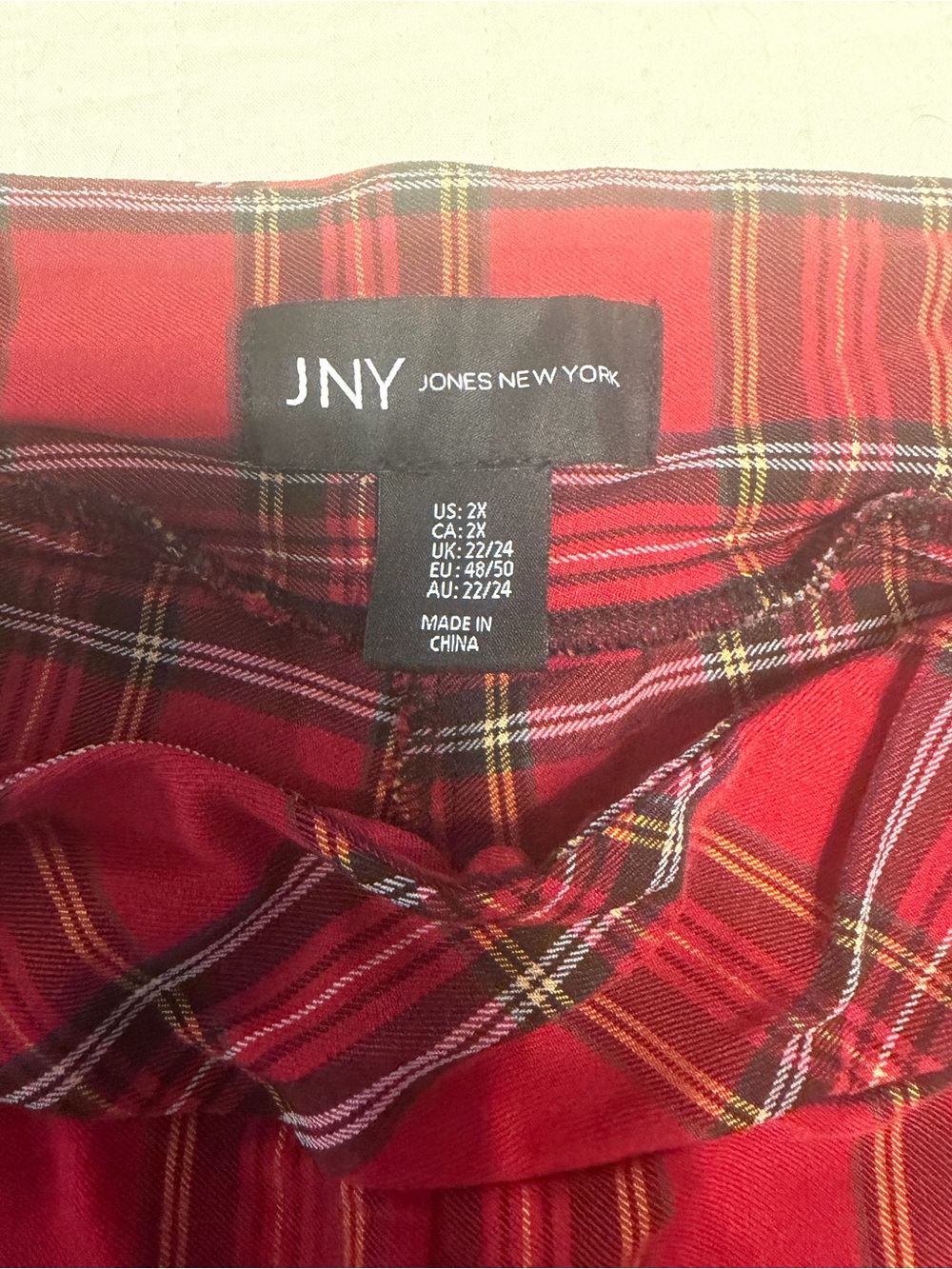 JNY Jones New York Red Plaid Women's Pants
